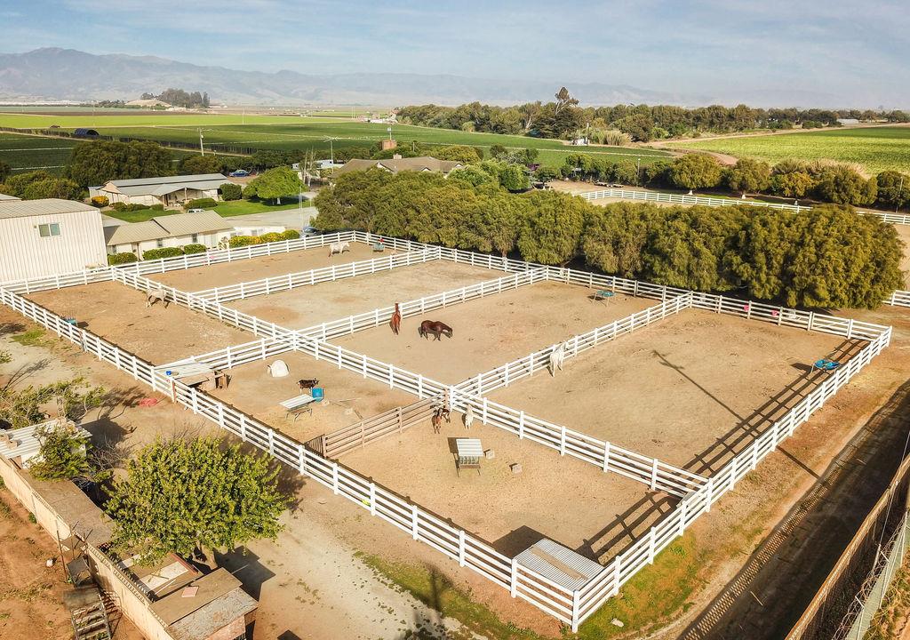 24000 Potter Road Salinas, CA 93908 - Photo 8 of 38 Gallery Image 8
