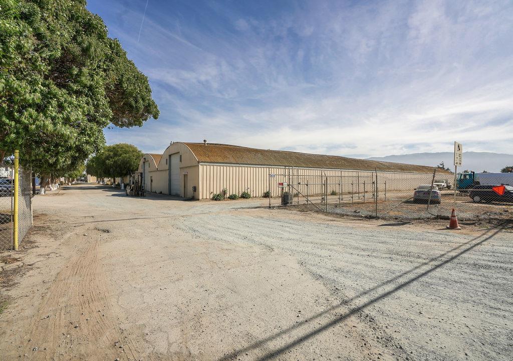 24000 Potter Road Salinas, CA 93908 - Photo 9 of 38 Gallery Image 9