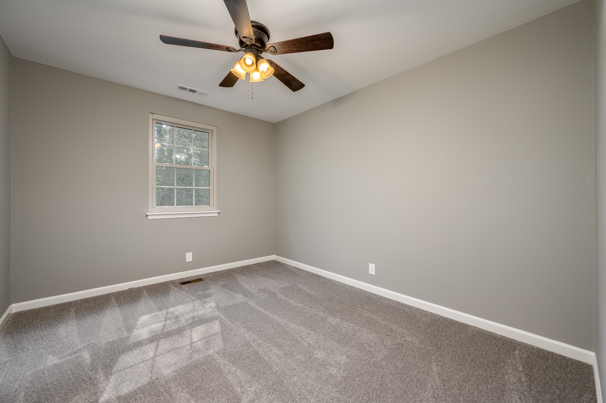 942 General George Patton Road Nashville, TN 37221 - Photo 20 of 23 an empty room with windows and fan