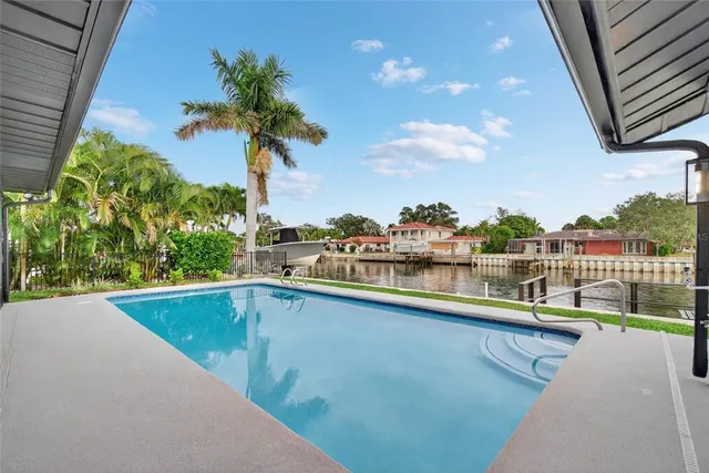 $1,595,000 | 2000 Kansas Avenue Northeast, St. Petersburg, FL 33703