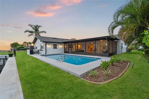 $1,525,000 | 2000 Kansas Avenue Northeast, St. Petersburg, FL 33703