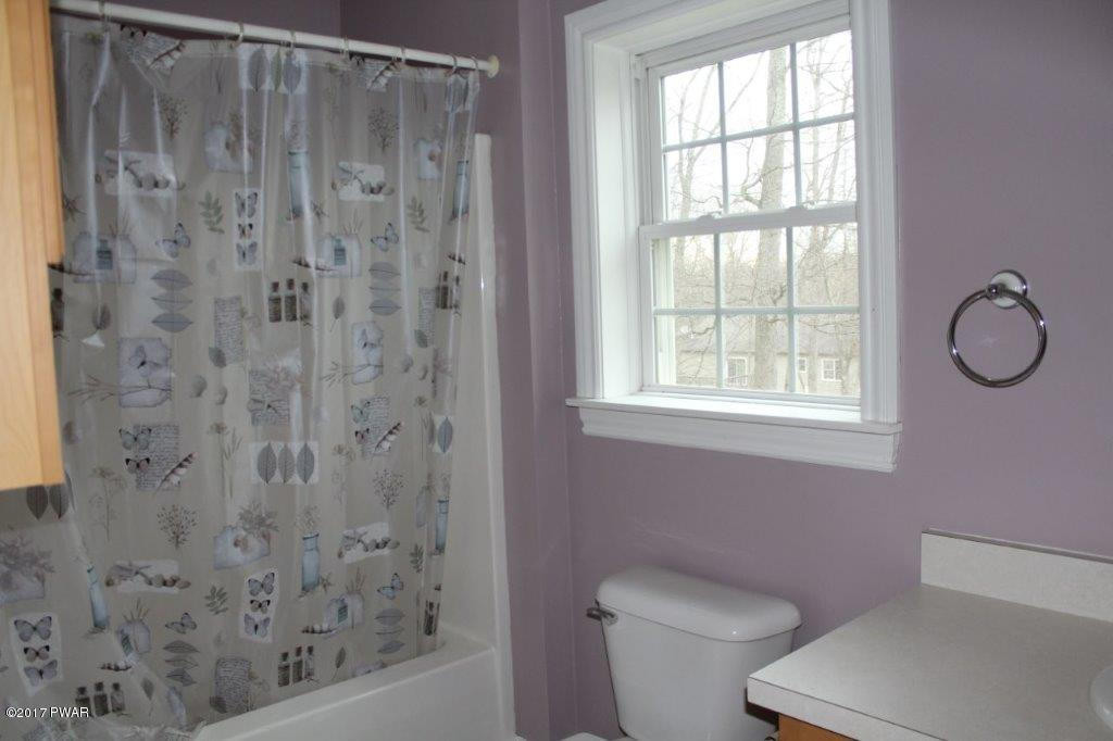 129 Oak Hill Road Hawley, PA 18428 - Photo 21 of 33