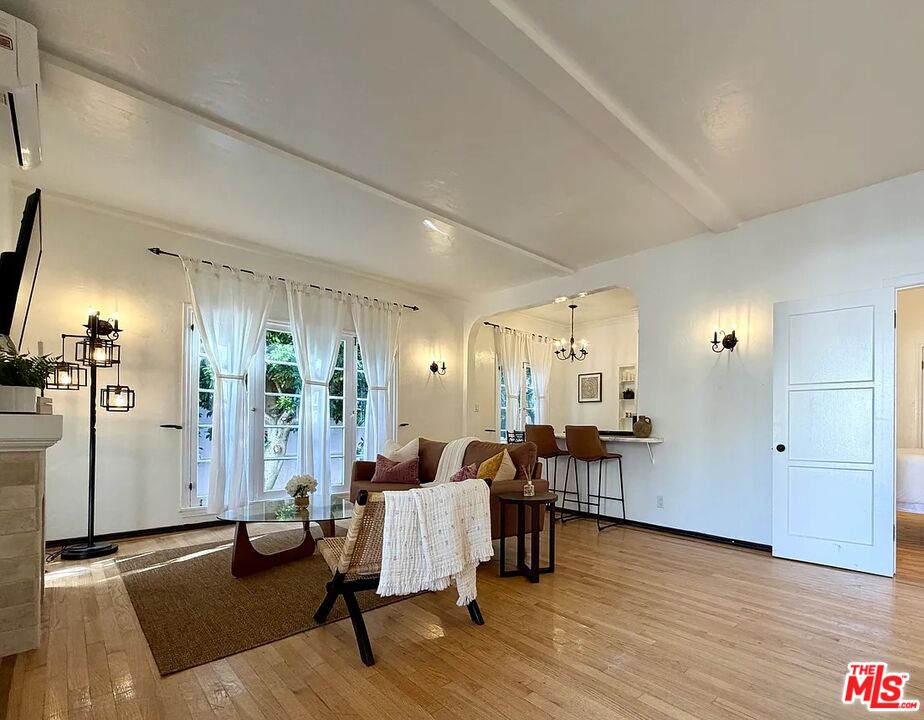 854 4th Street Santa Monica, CA 90403 - Photo 18 of 29