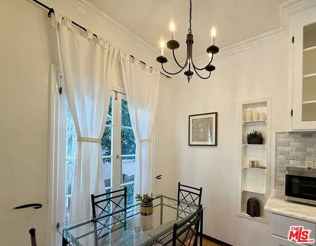 $5,900 | 854 4th Street, Santa Monica, CA 90403