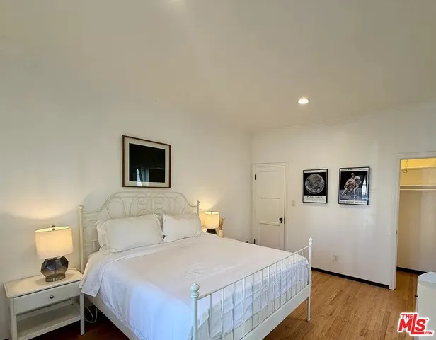 $5,900 | 854 4th Street, Santa Monica, CA 90403