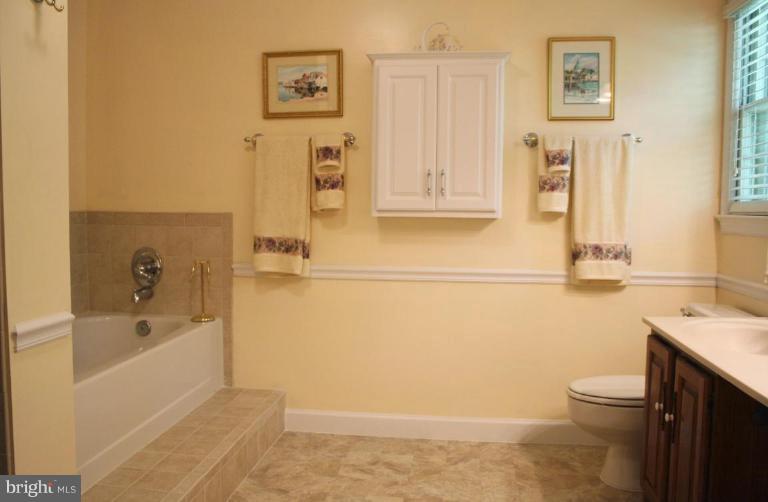 9309 Janphil Lane Springfield, VA 22153 - Photo 12 of 24 Master Bath #2