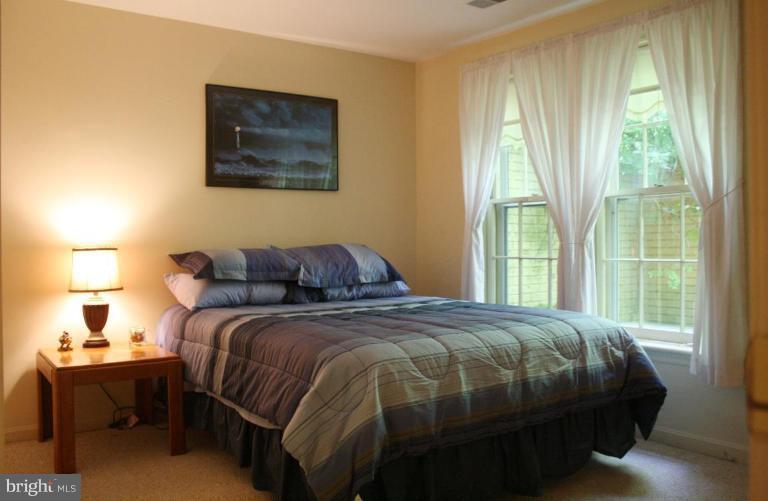 9309 Janphil Lane Springfield, VA 22153 - Photo 6 of 24 Bedroom #5