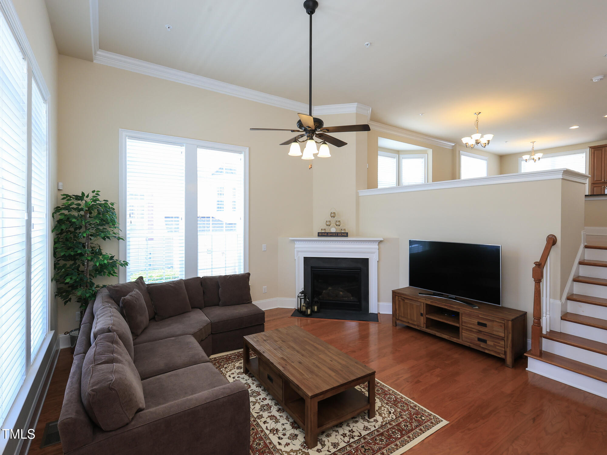 10529 Sablewood Drive, Unit 116 Raleigh, NC 27617 - Photo 8 of 57 010_10529_sablewood_116_living_rm