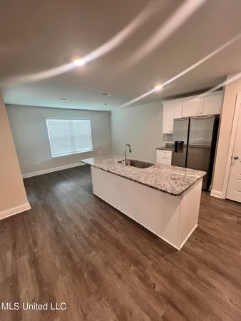 $2,400 | 18186 Southern Magnolia Cove, Gulfport, MS 39503