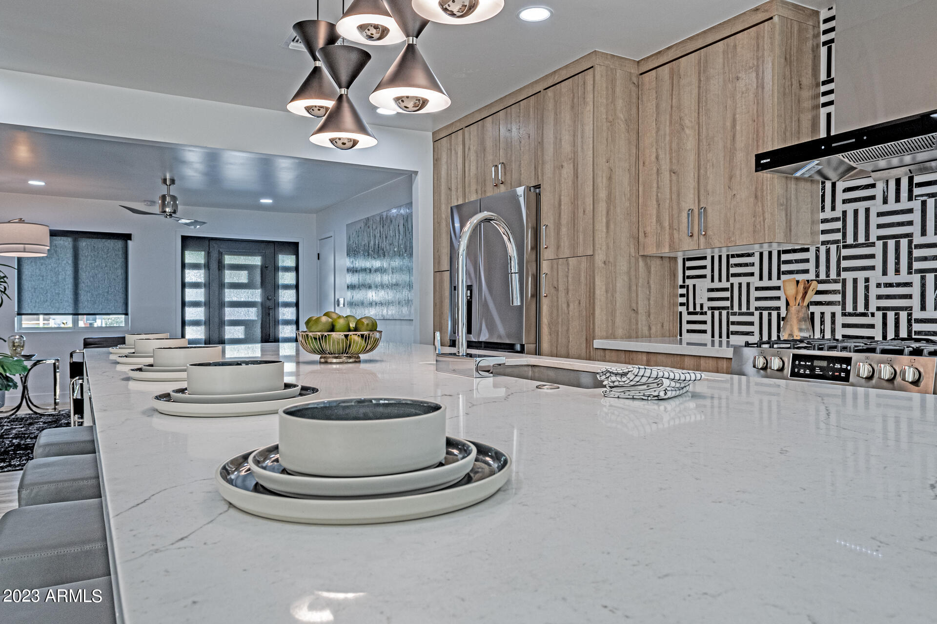 1539 West Puget Avenue Phoenix, AZ 85021 - Photo 5 of 27 a view of a lobby with furniture and a chandelier