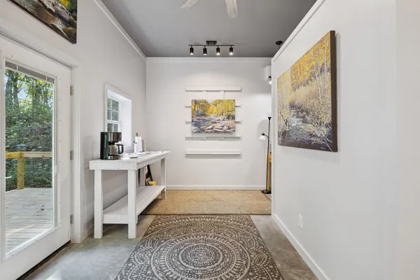 $459,900 | 1048 Highway 100, Centerville, TN 37033