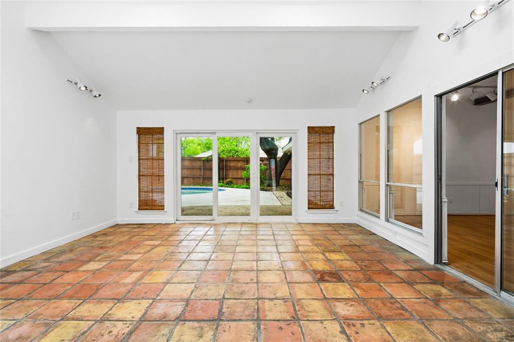 2012 Cross Bend Road Plano, TX 75023 - Photo 13 of 38