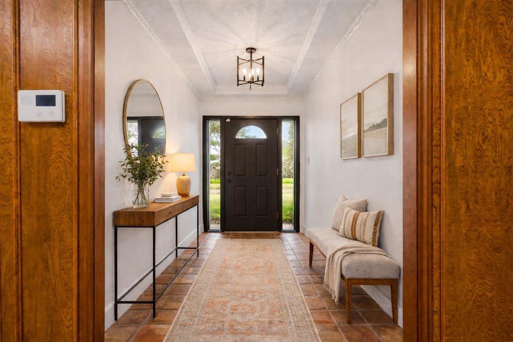 2012 Cross Bend Road Plano, TX 75023 - Photo 5 of 38