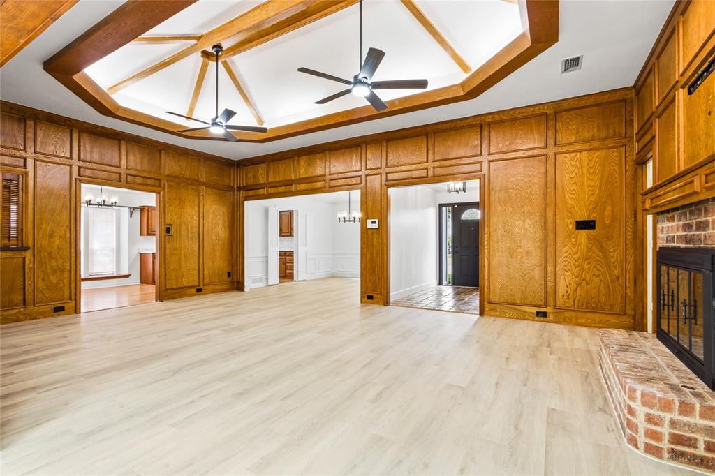 2012 Cross Bend Road Plano, TX 75023 - Photo 6 of 38