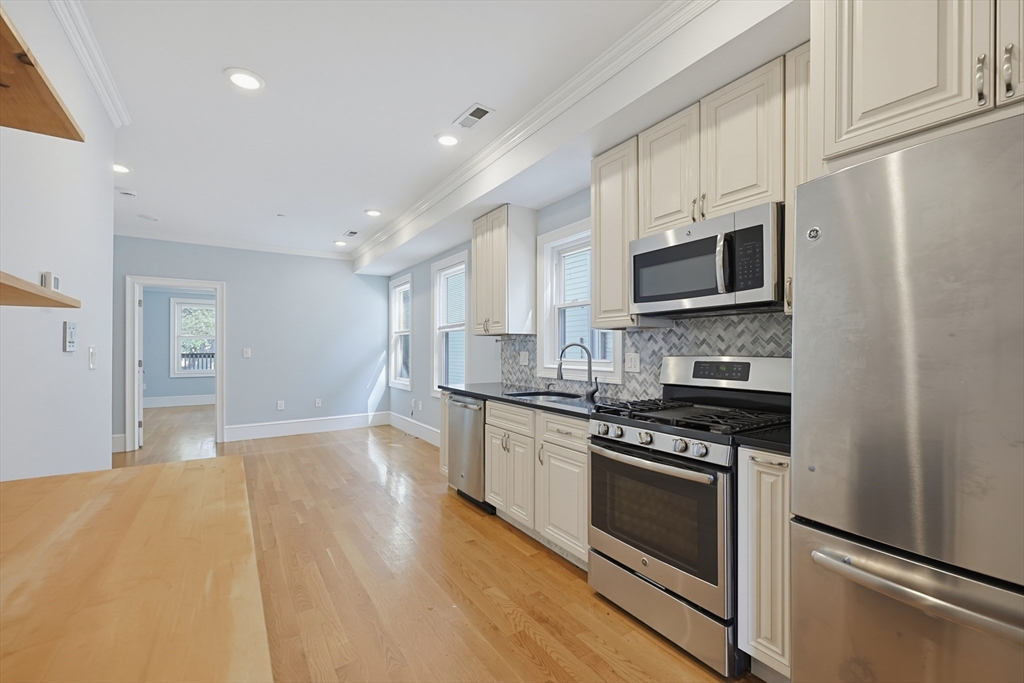 4370 Washington Street, Unit 2 Boston, MA 02131 - Photo 7 of 34