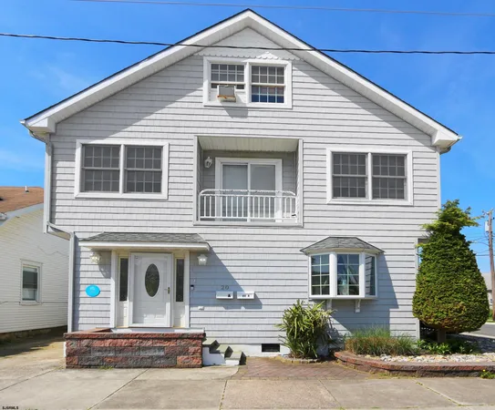 $1,800 | 20 North Swarthmore Avenue, Unit A, Ventnor City, NJ 08406