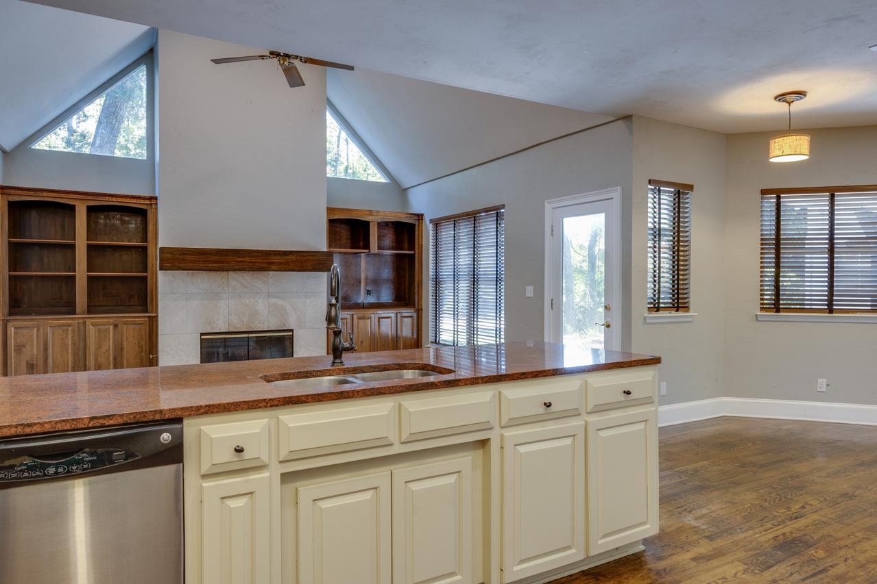 474 Frank Shaw Road Tallahassee, FL 32312 - Photo 8 of 36 Gallery Image 8
