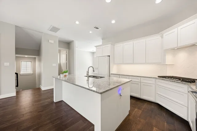 $450,000 | 1224 Murrayhill Drive, Houston, TX 77043