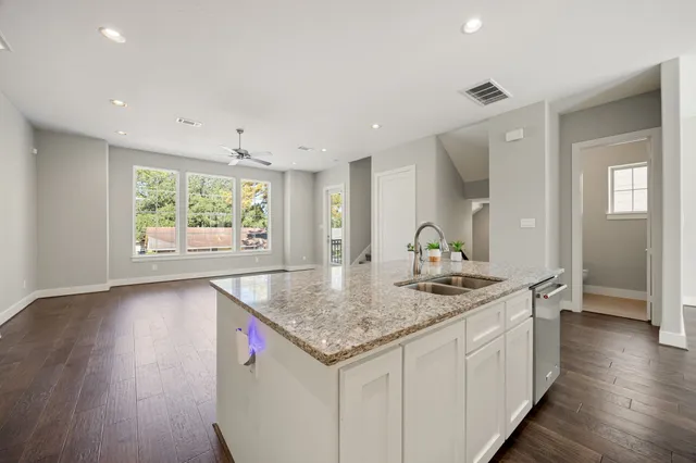 $450,000 | 1224 Murrayhill Drive, Houston, TX 77043