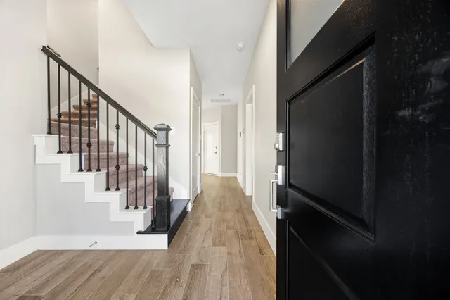 $450,000 | 1224 Murrayhill Drive, Houston, TX 77043