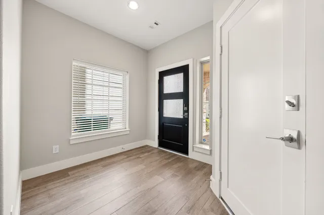 $450,000 | 1224 Murrayhill Drive, Houston, TX 77043