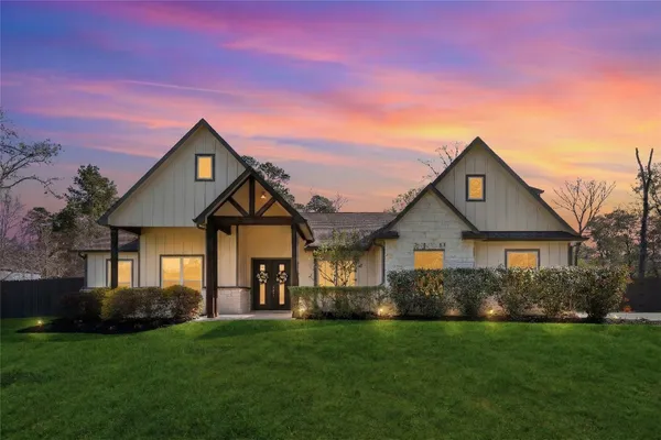$975,000 | 33510 Walnut Crossing, Magnolia, TX 77355