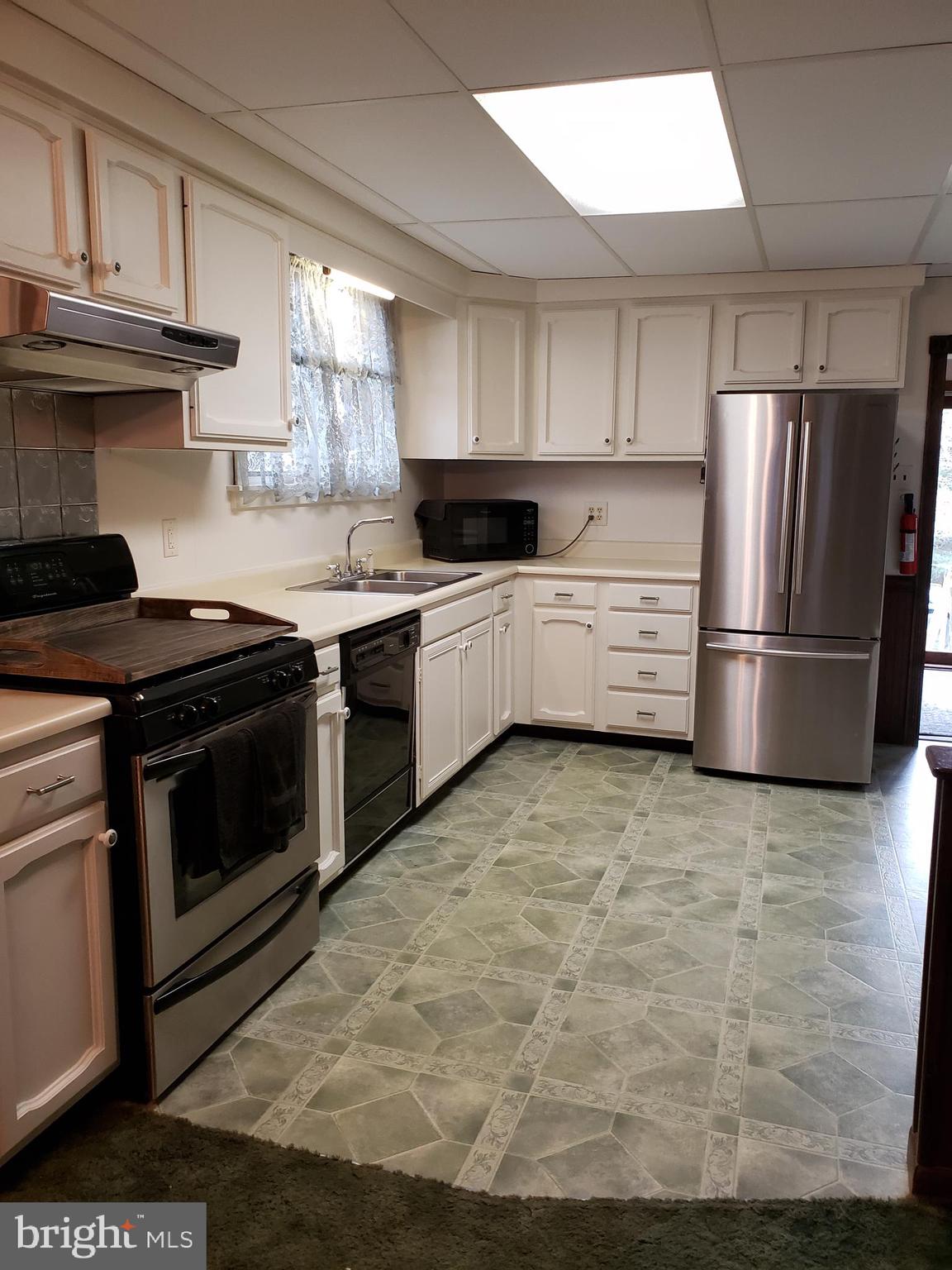 4864 East Prospect Road York, PA 17406 - Photo 10 of 41 Gallery Image 10