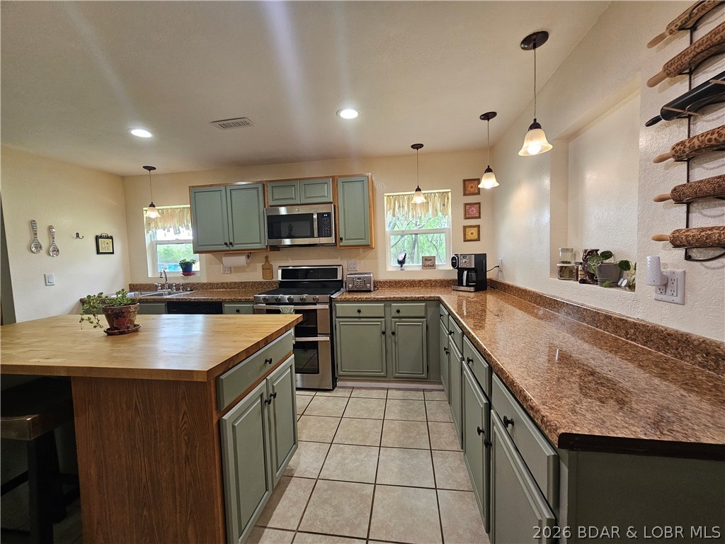 1014 Railroad Pond Road Eldon, MO 65026 - Photo 14 of 53