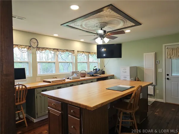 $419,000 | 1014 Railroad Pond Road, Eldon, MO 65026