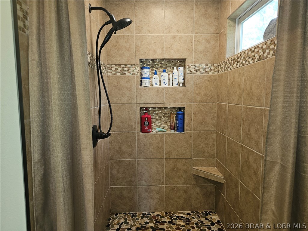 1014 Railroad Pond Road Eldon, MO 65026 - Photo 31 of 53