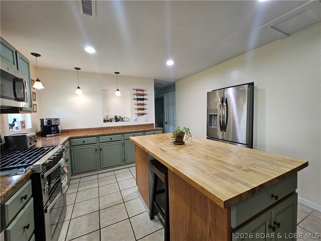 1014 Railroad Pond Road Eldon, MO 65026 - Photo 10 of 53