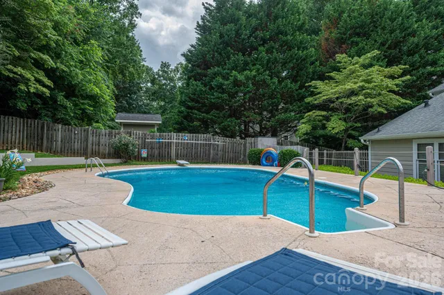 $489,900 | 2410 Monticello Drive, Gastonia, NC 28056