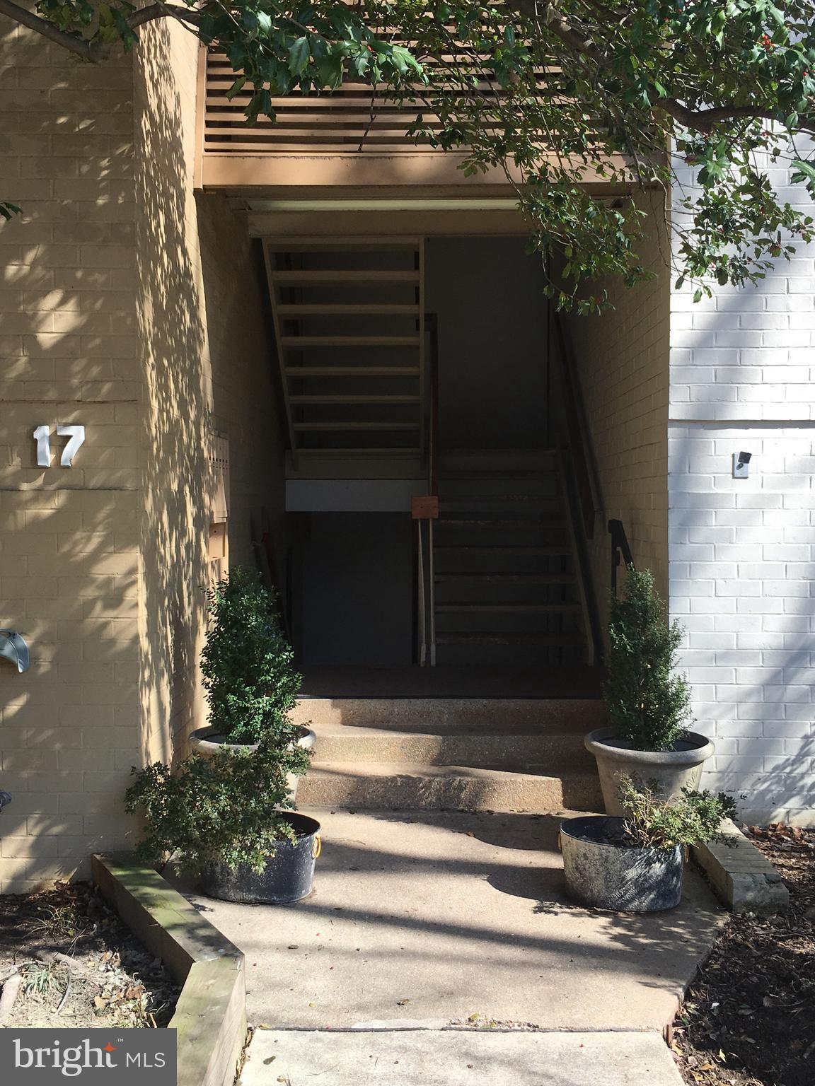 17 Hamill Road, Unit 17F Baltimore, MD 21210 - Photo 2 of 22 Exterior (Front)