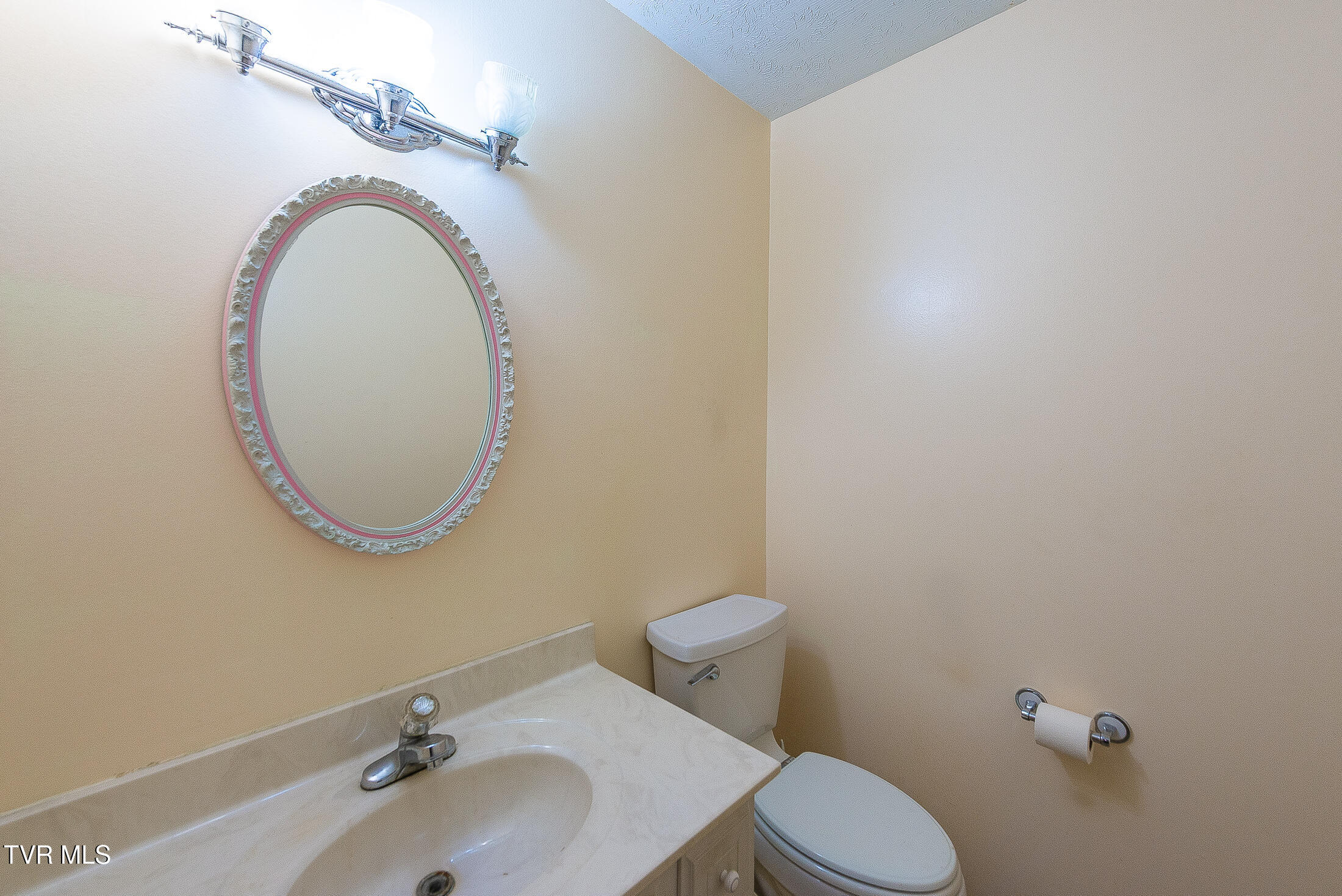 2616 Suffolk Street Kingsport, TN 37660 - Photo 14 of 40 DSC_5332