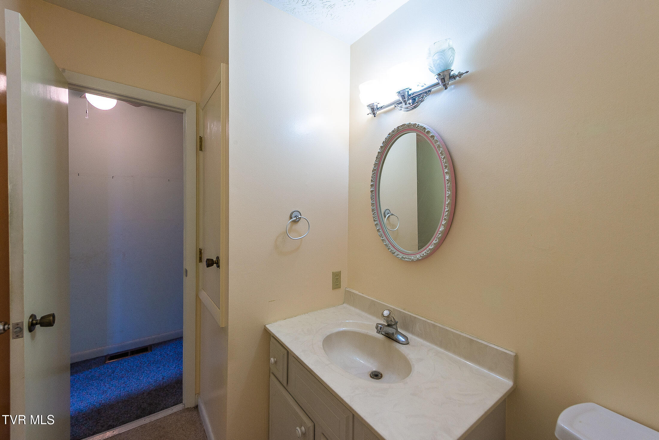 2616 Suffolk Street Kingsport, TN 37660 - Photo 15 of 40 DSC_5334