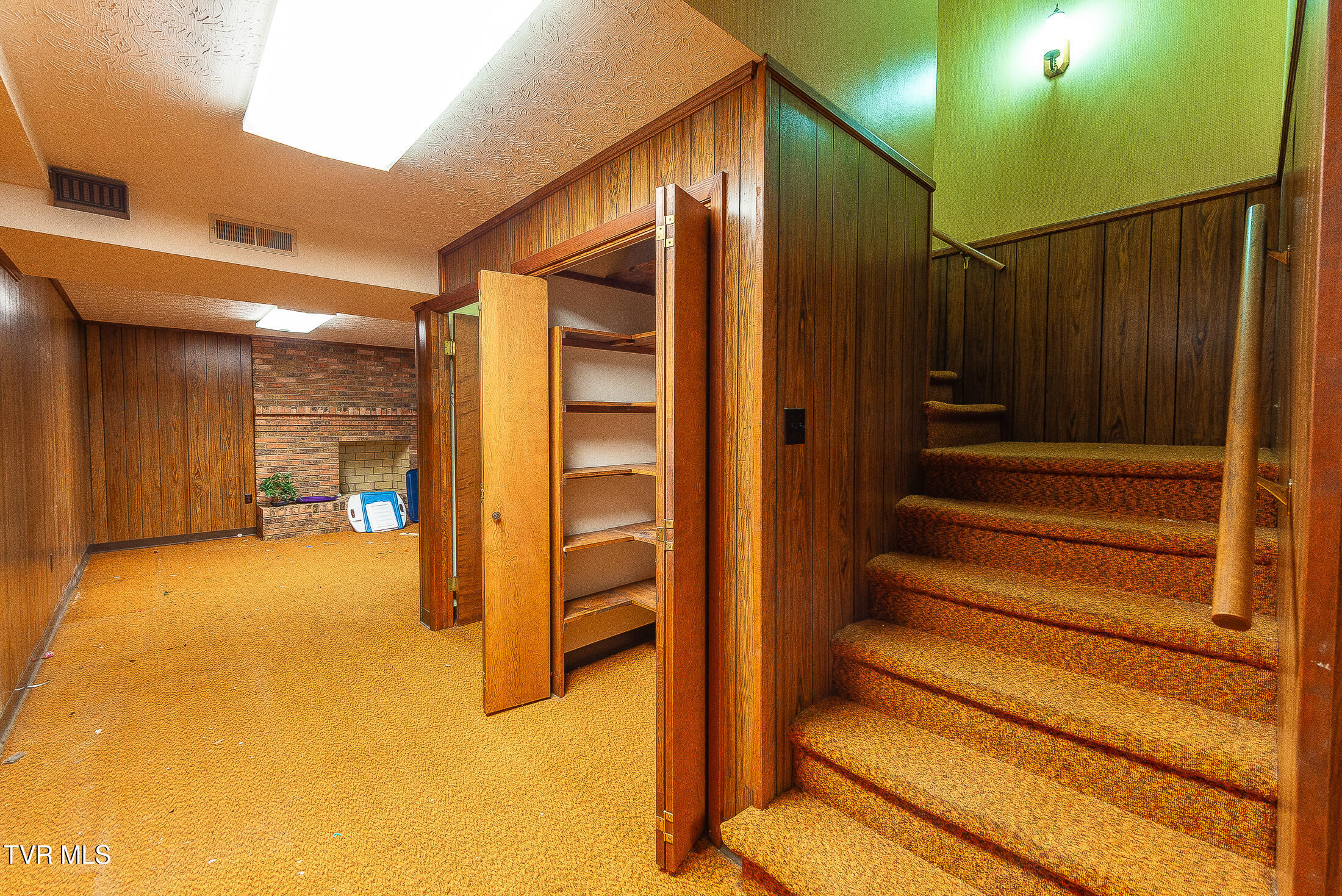 2616 Suffolk Street Kingsport, TN 37660 - Photo 31 of 40 DSC_5411