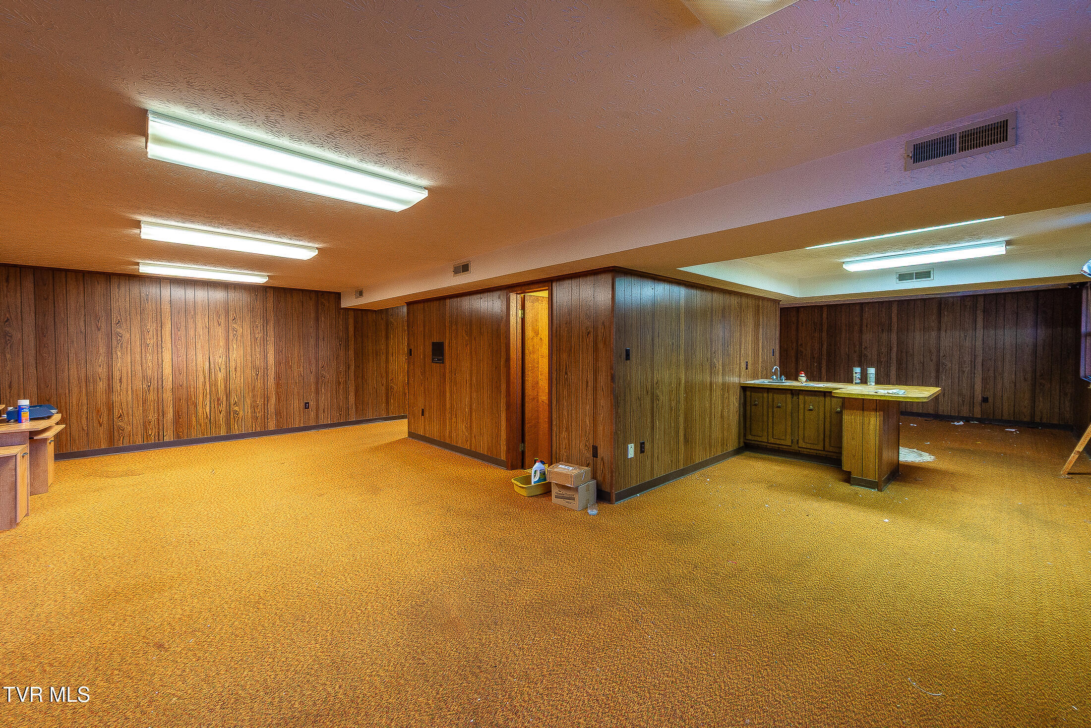 2616 Suffolk Street Kingsport, TN 37660 - Photo 32 of 40 DSC_5403