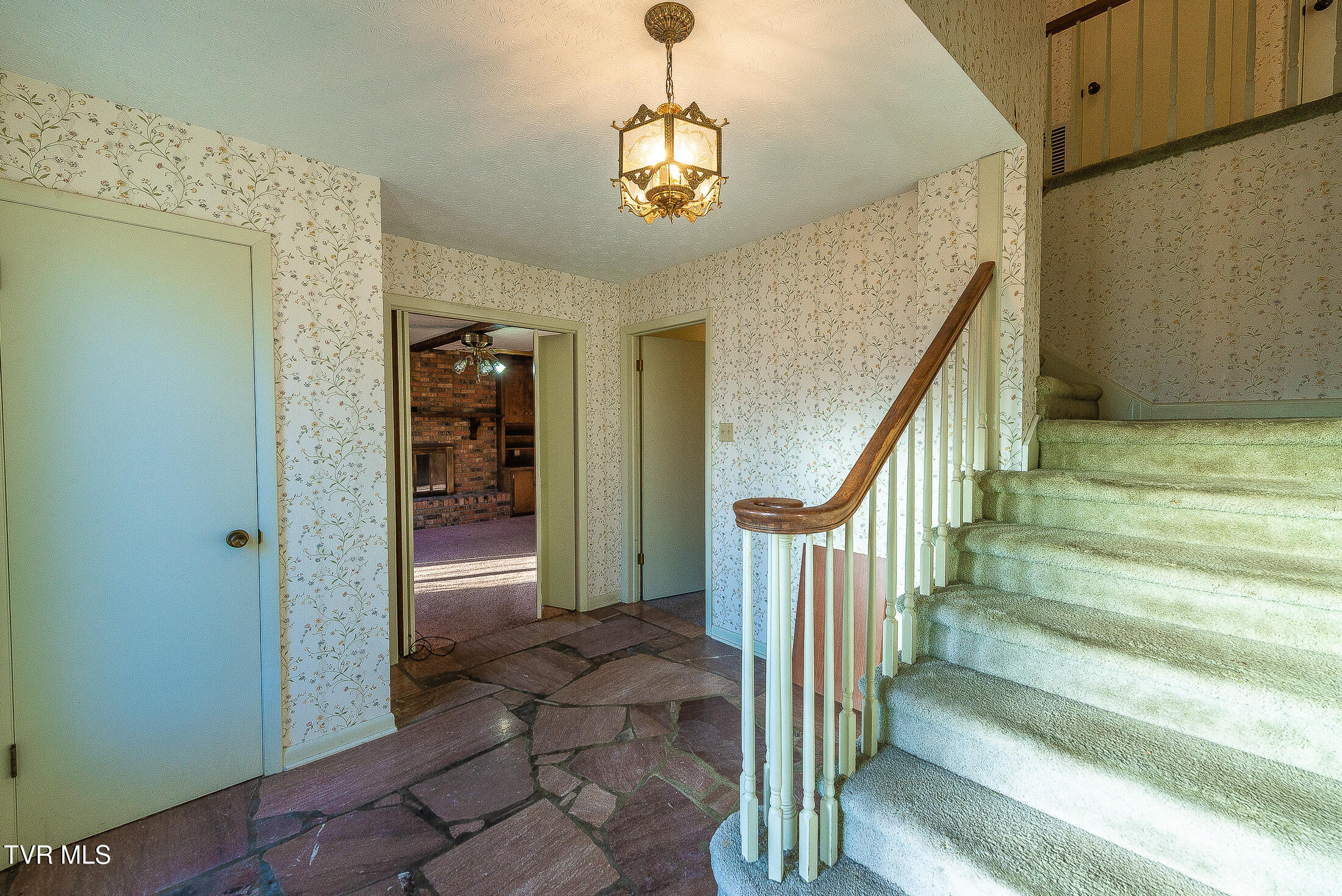 2616 Suffolk Street Kingsport, TN 37660 - Photo 5 of 40 DSC_5392