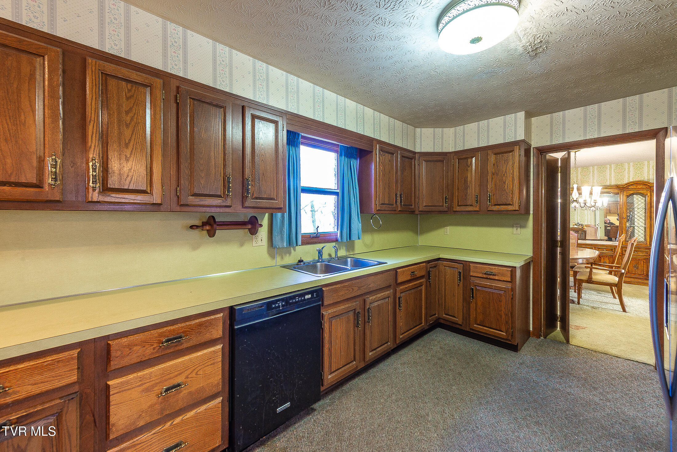 2616 Suffolk Street Kingsport, TN 37660 - Photo 7 of 40 DSC_5418