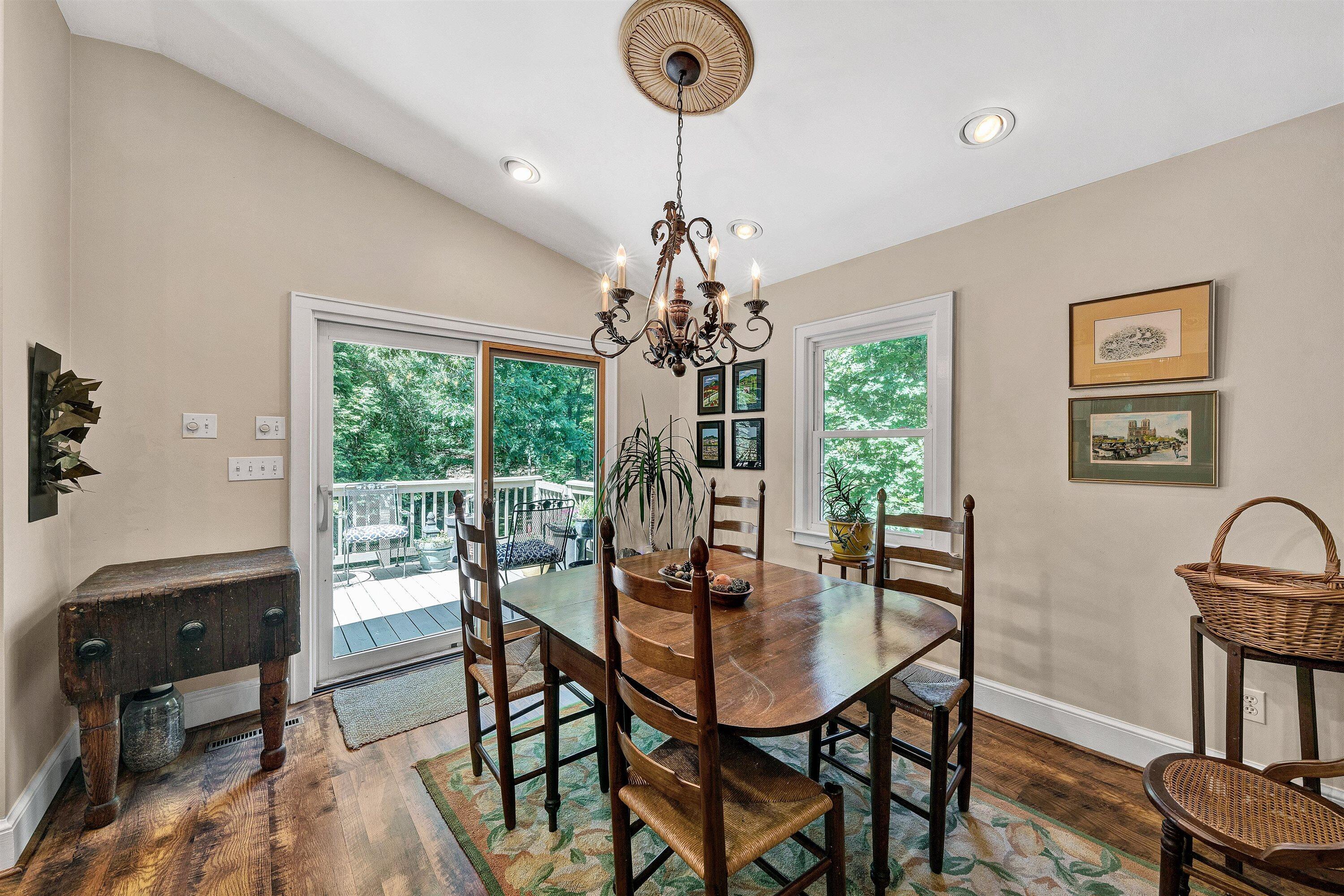 2130 Deyerle Road Southwest Roanoke, VA 24018 - Photo 19 of 47 19-DSC00322