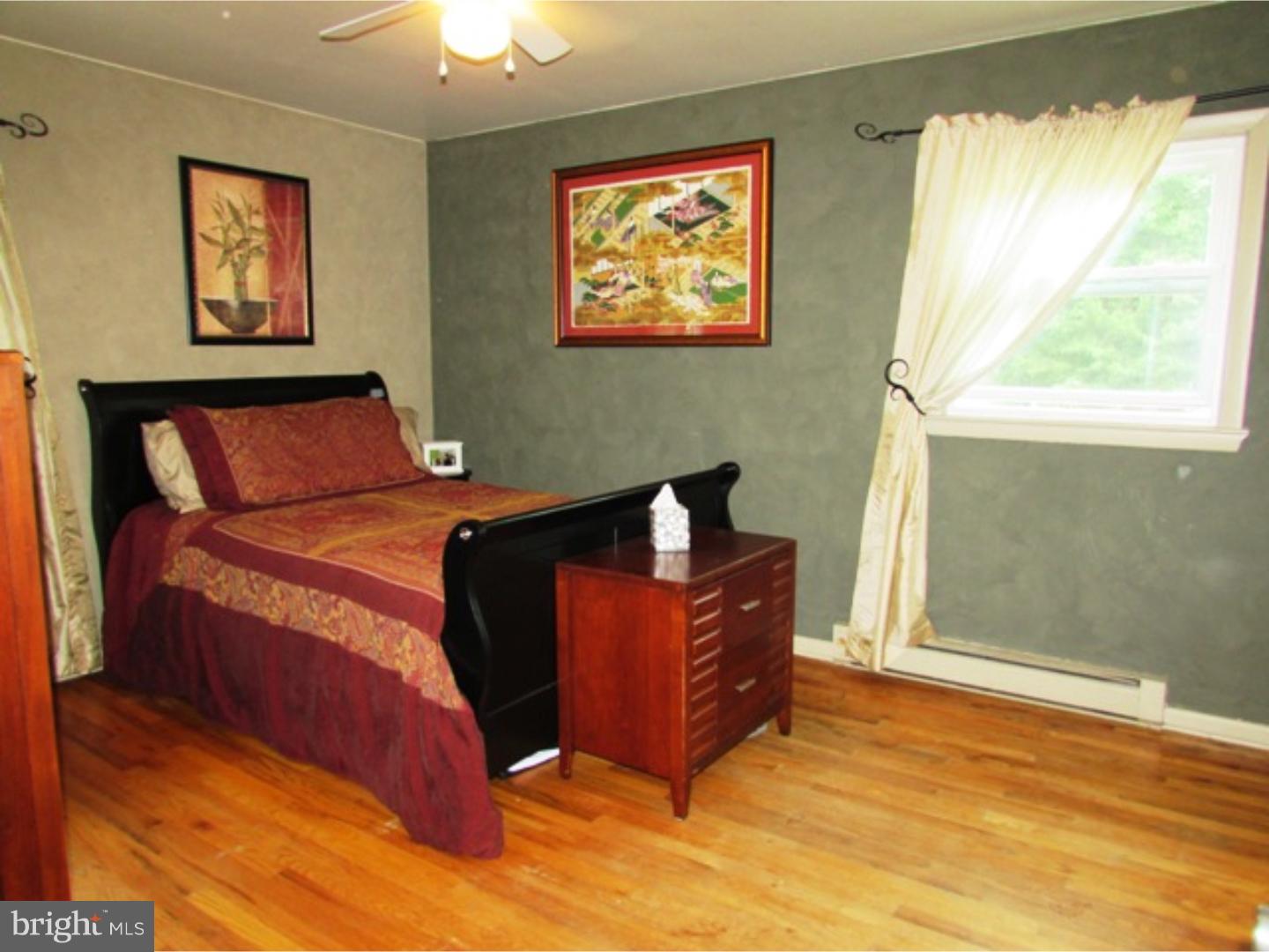 910 Linfield Road Newark, DE 19713 - Photo 13 of 22 Master Bedroom