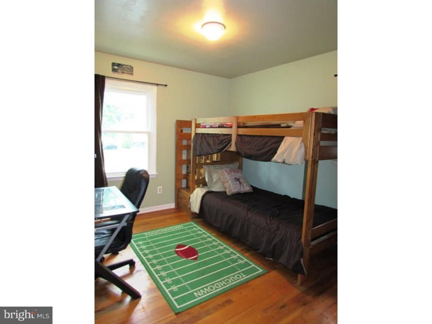 910 Linfield Road Newark, DE 19713 - Photo 16 of 22 Bedroom 2