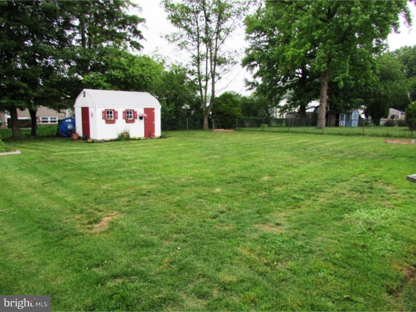910 Linfield Road Newark, DE 19713 - Photo 22 of 22 Back Yard