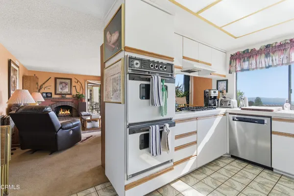 $1,495,000 | 3825 Skycrest Drive, Pasadena, CA 91107