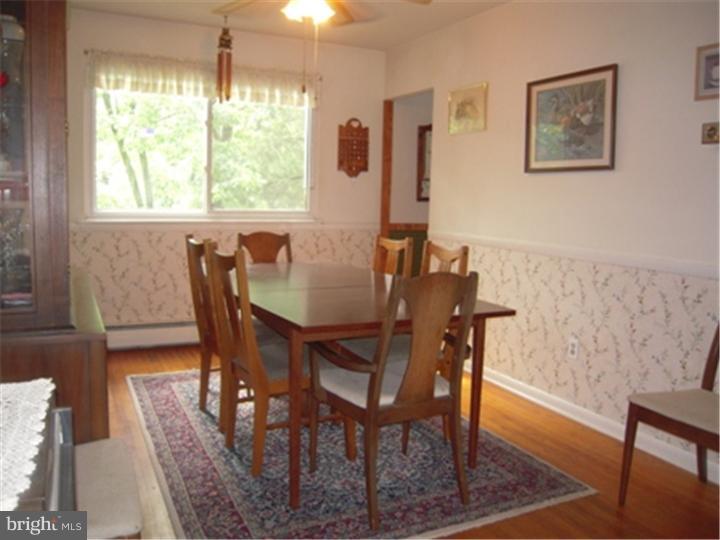 508 Highgate Road Norristown, PA 19403 - Photo 6 of 7 Dining Room
