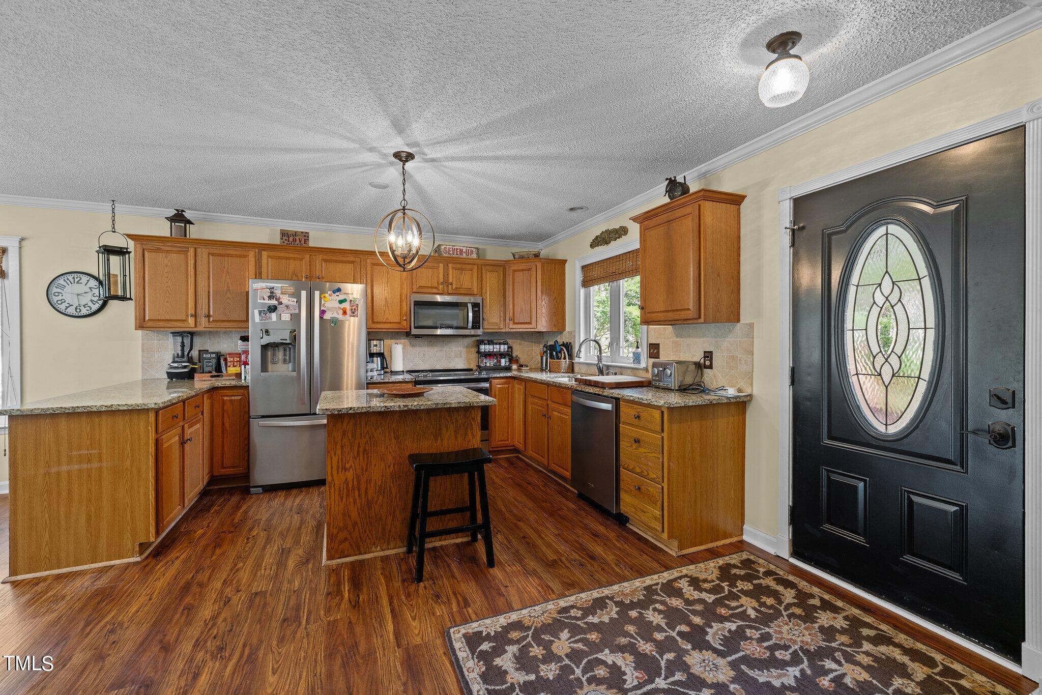 7609 Copper Mine Lane Raleigh, NC 27615 - Photo 14 of 35 21-web-or-mls-5Z8A7778