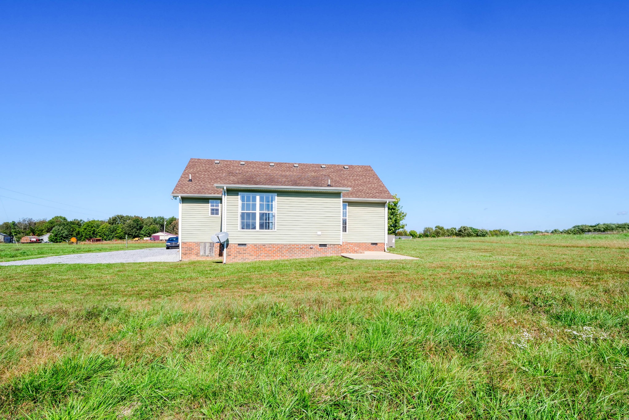 724 Lear Road Portland, TN 37148 - Photo 23 of 32 a front view of a house with a yard