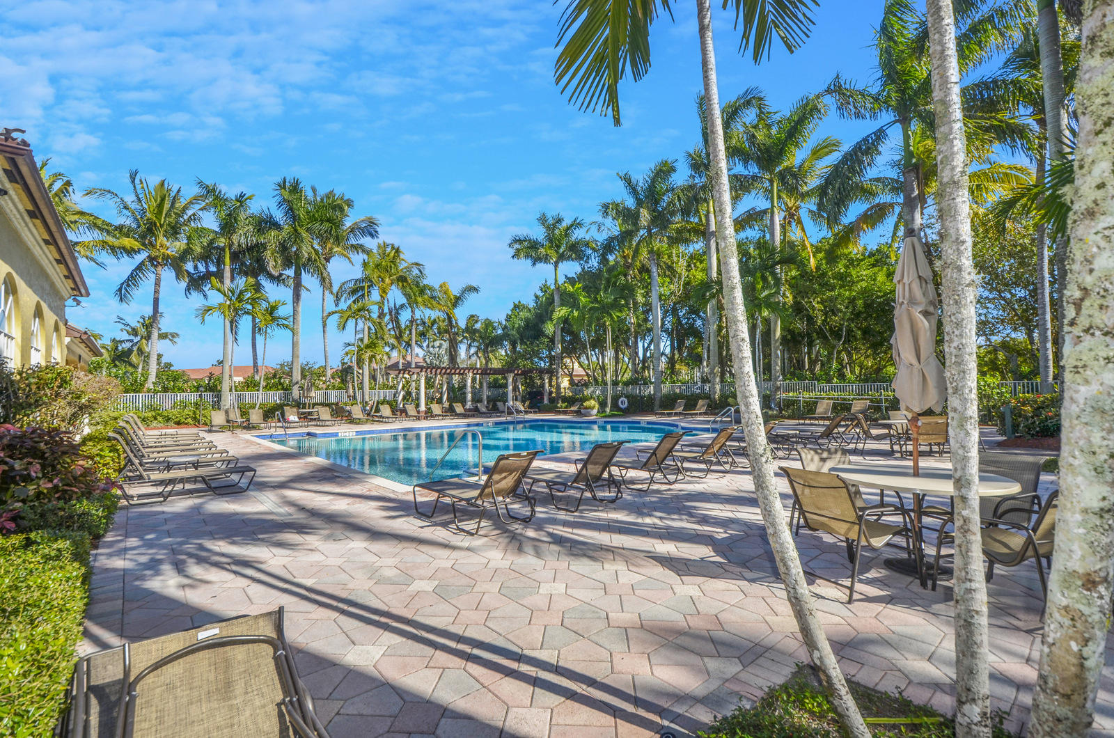 8313 Vía Serena Boca Raton, FL 33433 - Photo 59 of 78 Community Pool