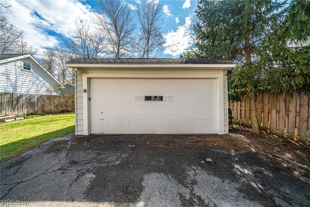 2904 Clarkson Road Cleveland Heights, OH 44118 - Photo 31 of 43 View of detached garage