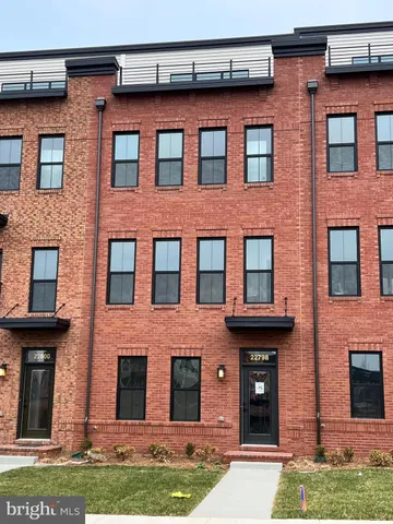 $4,500 | 22798 Tawny Pne Square, Brambleton, VA 20148